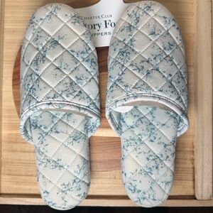Charter Club Memory Foam Slippers — Blue Floral Quilt, Women’s L 9–10